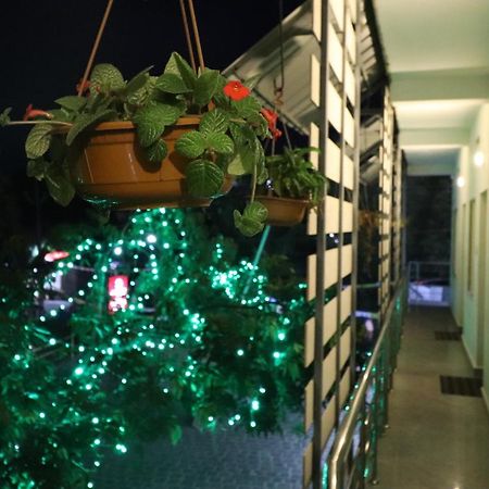 Jippus Galaxy Budget Air Port Hotel Kochi Exterior photo